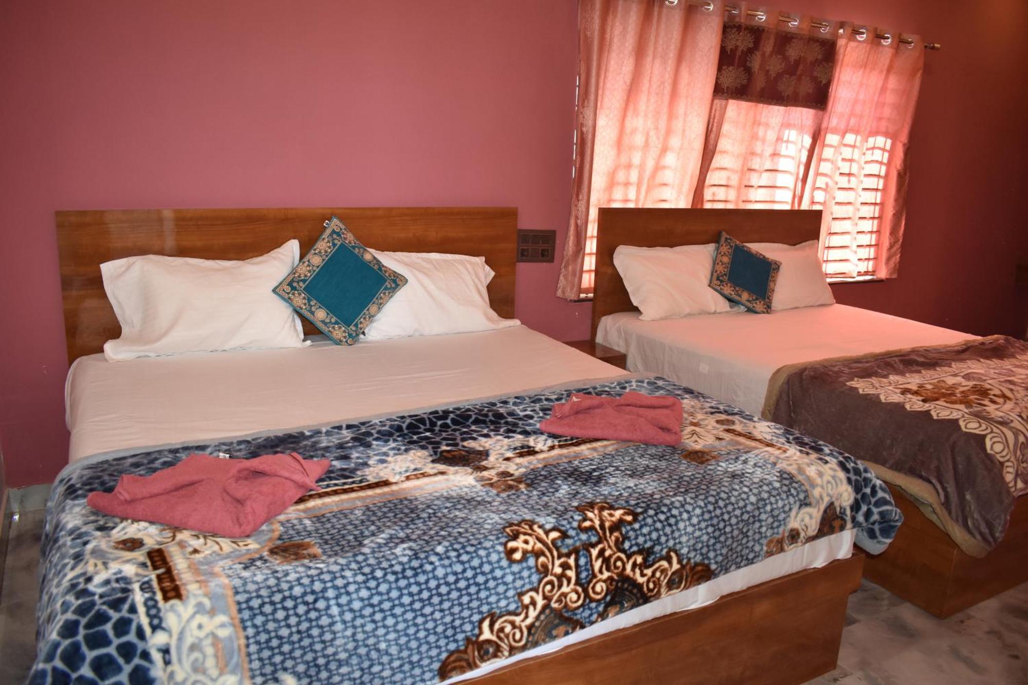 Manoj Homestay ฮัมปี ภายนอก รูปภาพ