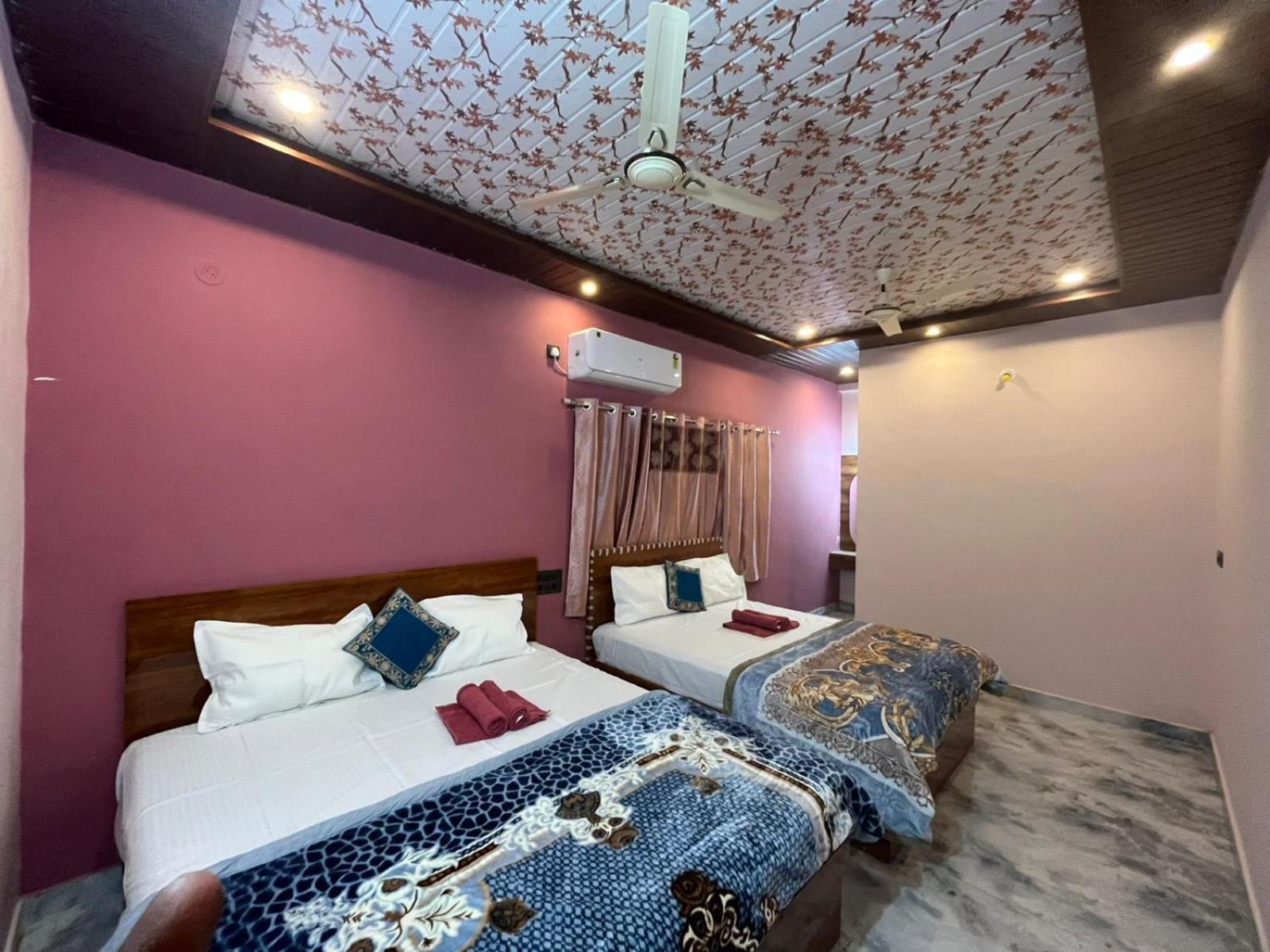 Manoj Homestay ฮัมปี ภายนอก รูปภาพ