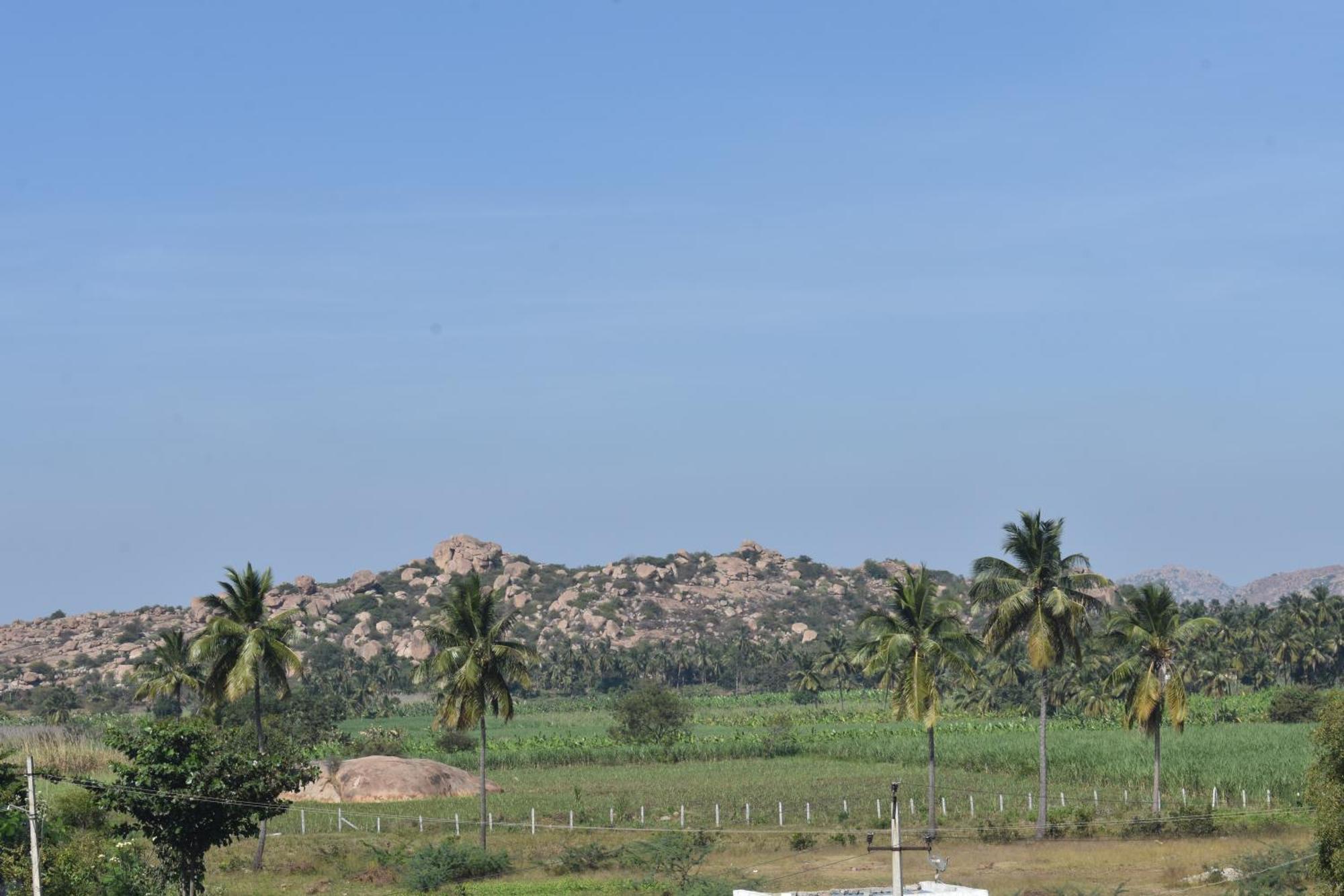 Manoj Homestay ฮัมปี ภายนอก รูปภาพ